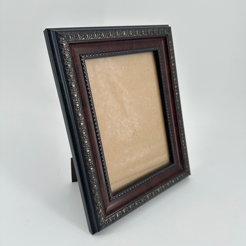 Traditional 5x7 Picture Frame Mahogany Bronze Bead Detail Black Border Tabletop